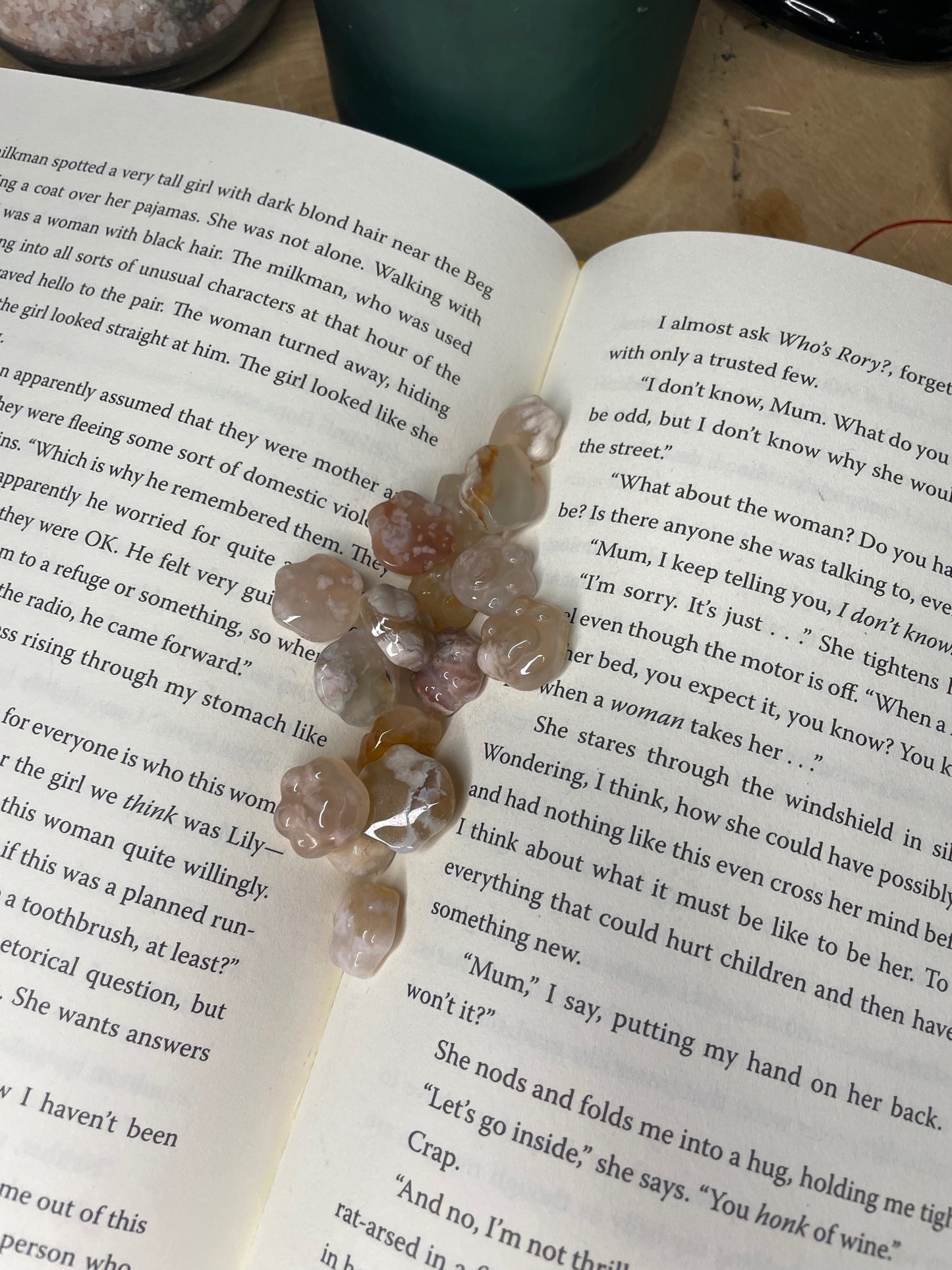 Mini Flower Agate Paw Print