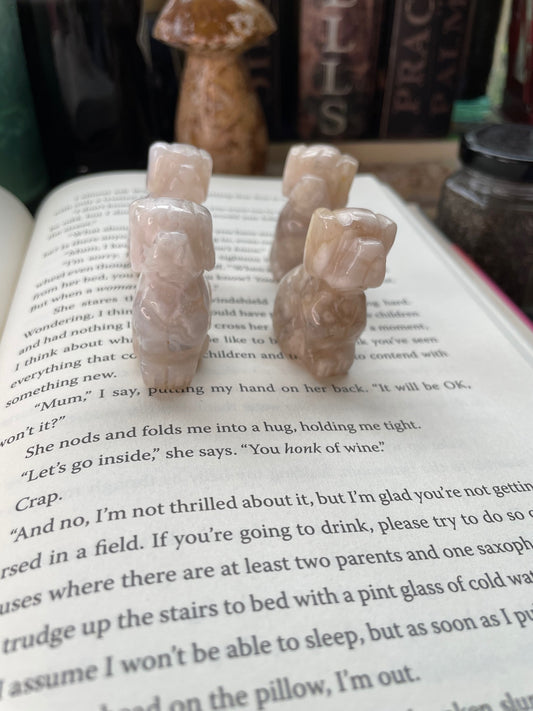 Flower Agate Dog Carving