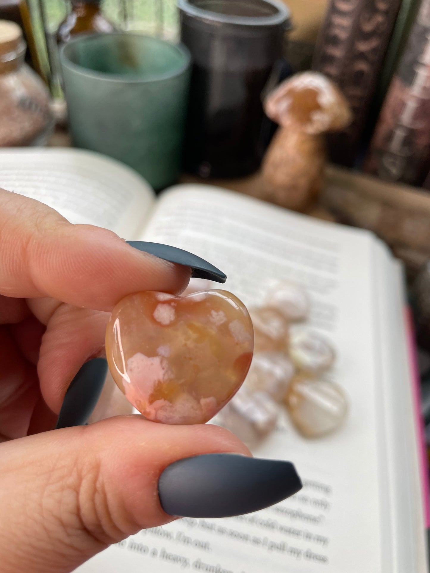 Flower Agate Heart Carving