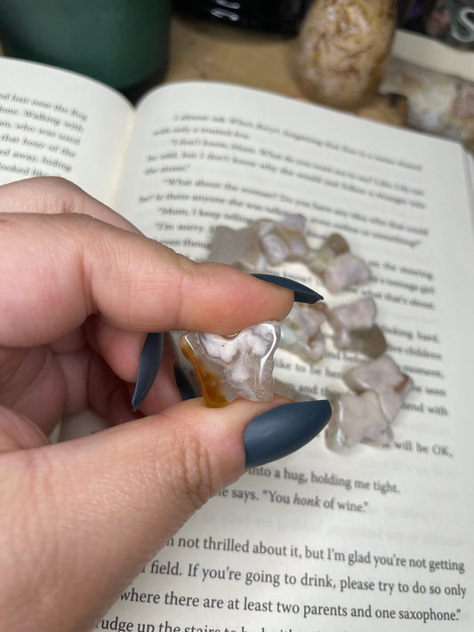 Mini Flower Agate Butterfly carving