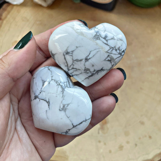 Howlite Puffy Heart