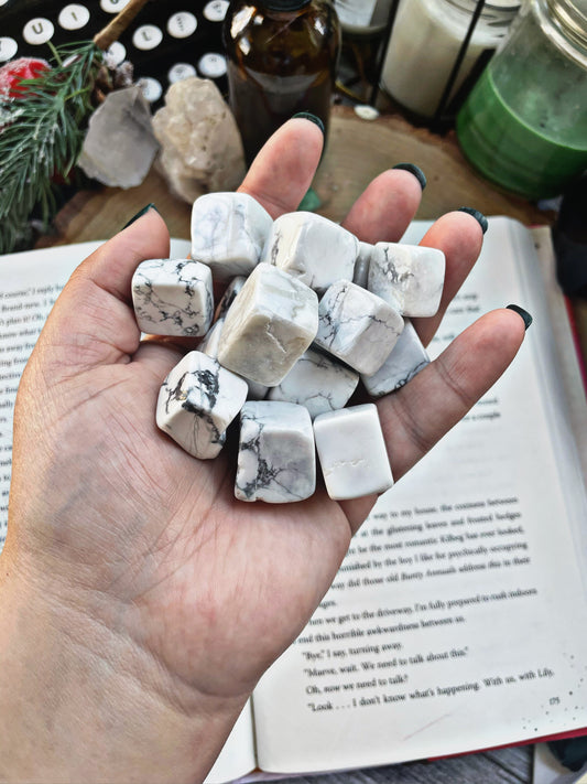 Howlite Cube